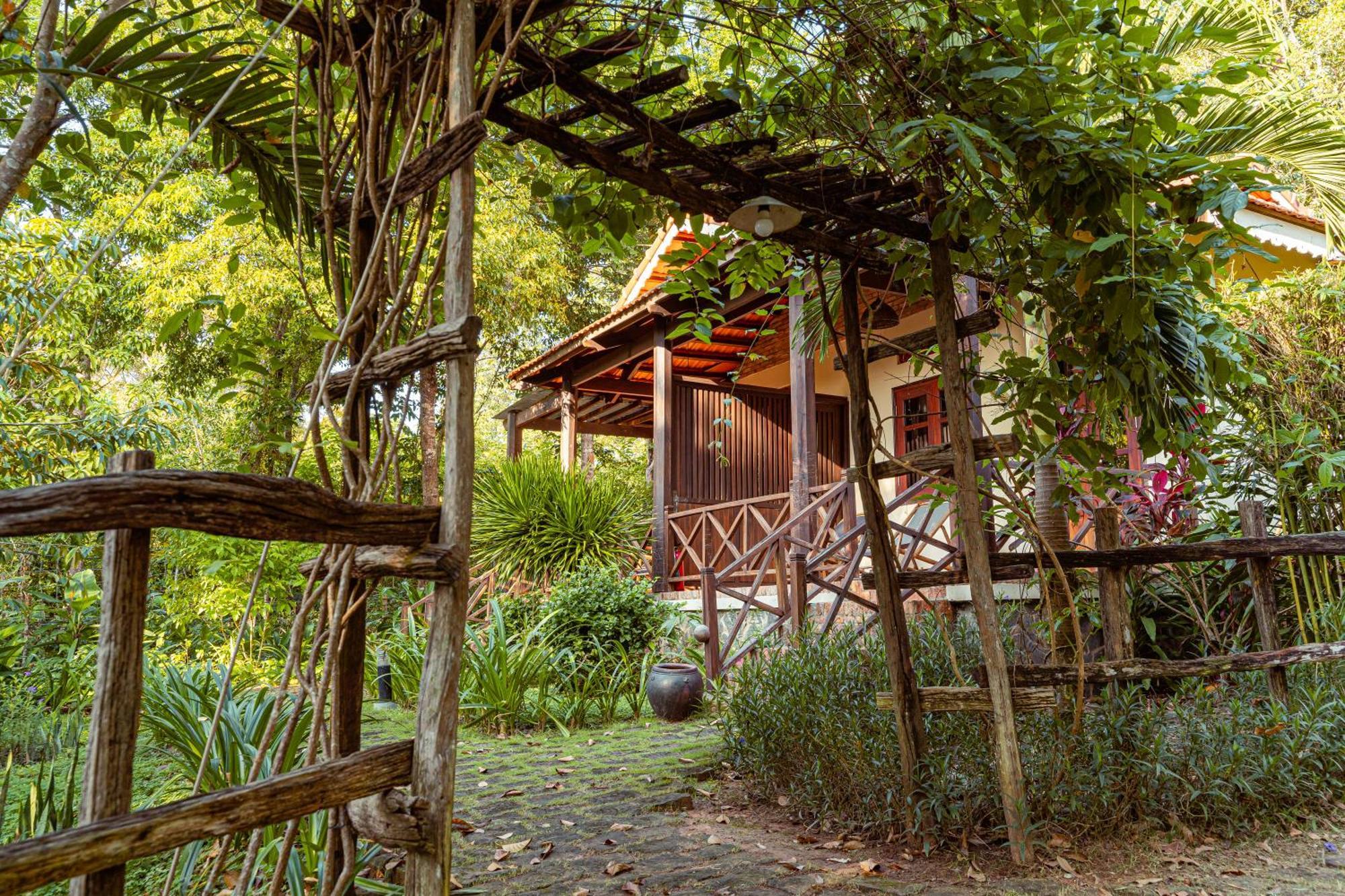 Phu Quoc Eco Beach Resort Экстерьер фото